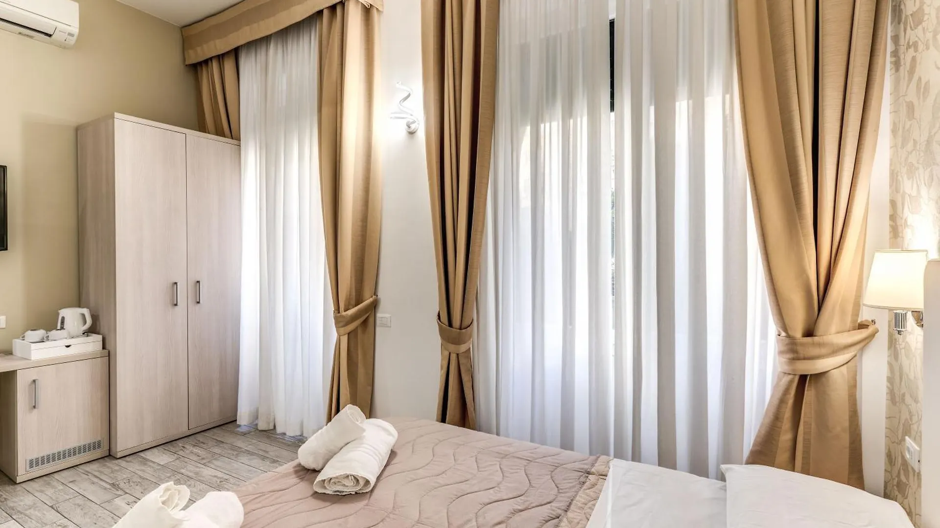 Gardenia Suite Rome 2*,  Italy